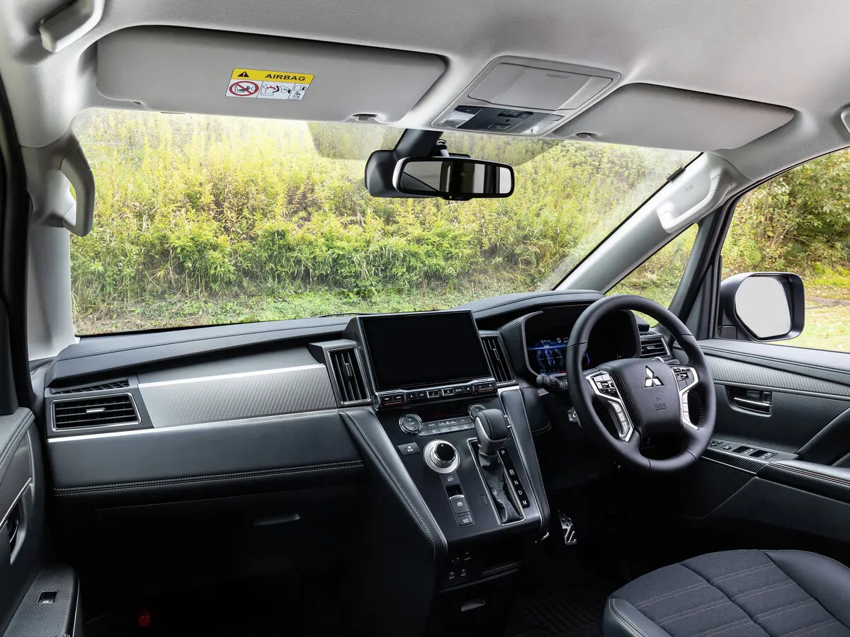 Mitsubishi Delica D:5 I Рестайлинг 2 Минивэн — сүрөт 7