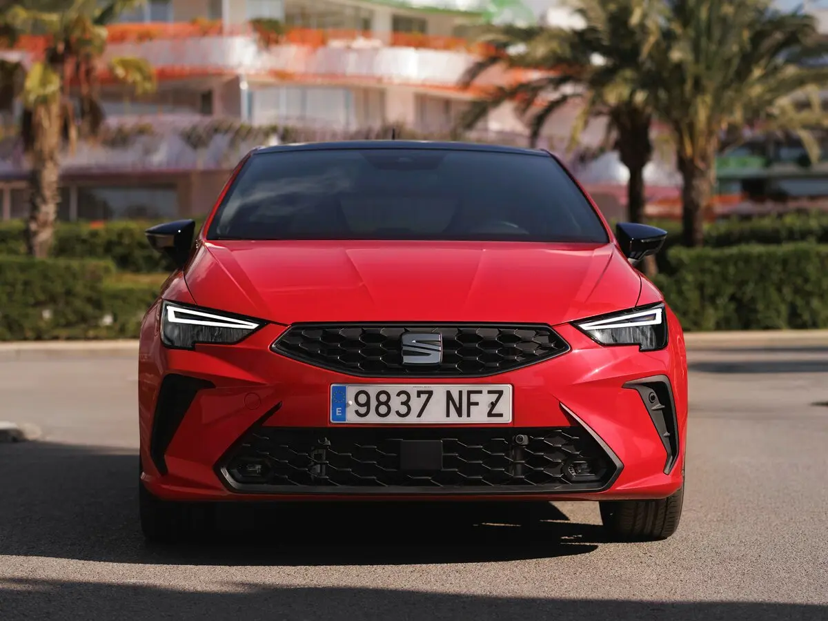 SEAT Ibiza V Рестайлинг 2 Хэтчбек 5 дв. — 照片 2