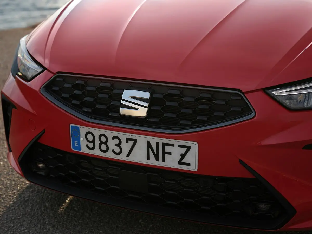 SEAT Ibiza V Рестайлинг 2 Хэтчбек 5 дв. — 照片 12