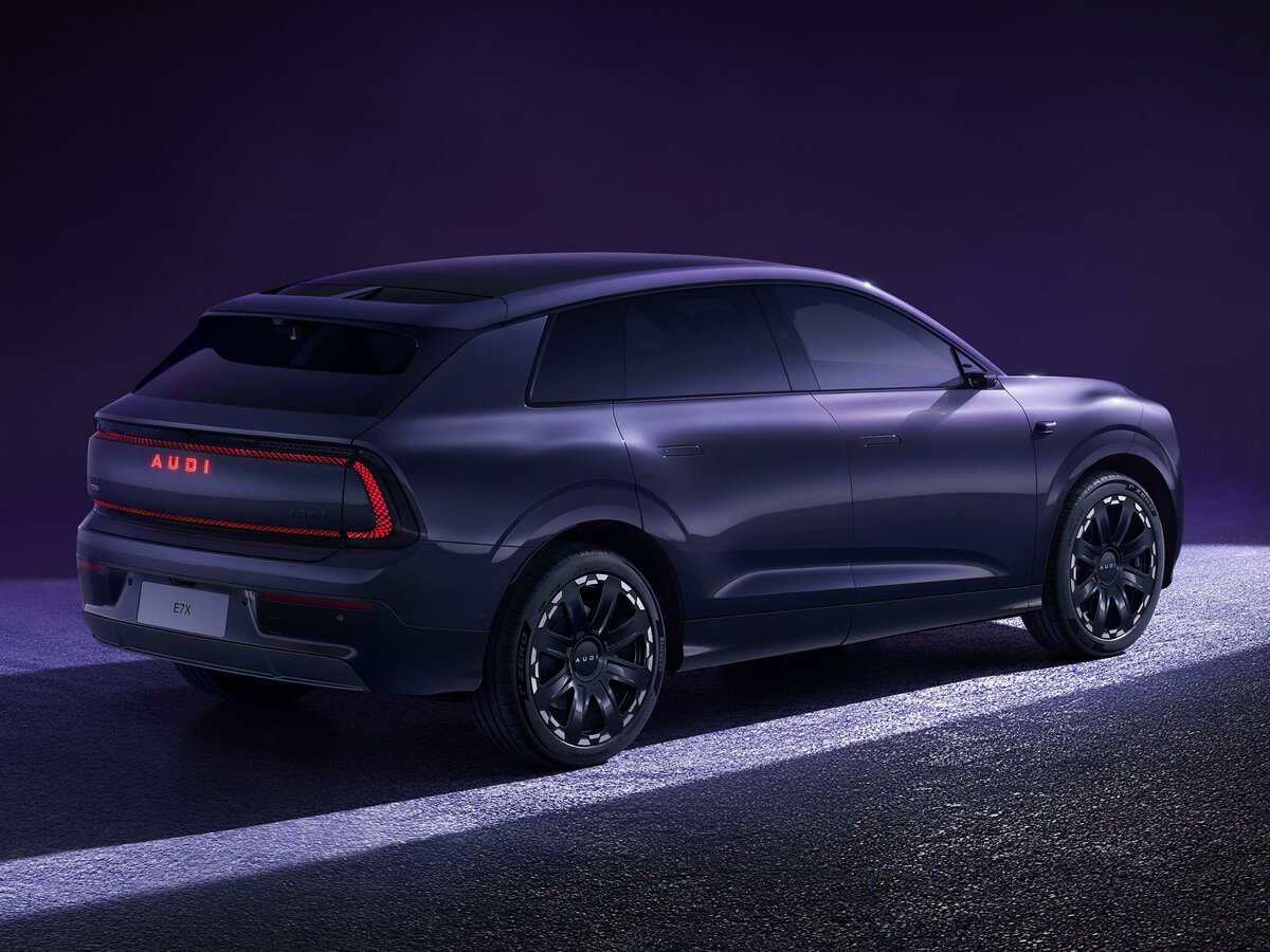 Audi E7X 2026 – н.в. Внедорожник 5 дв.