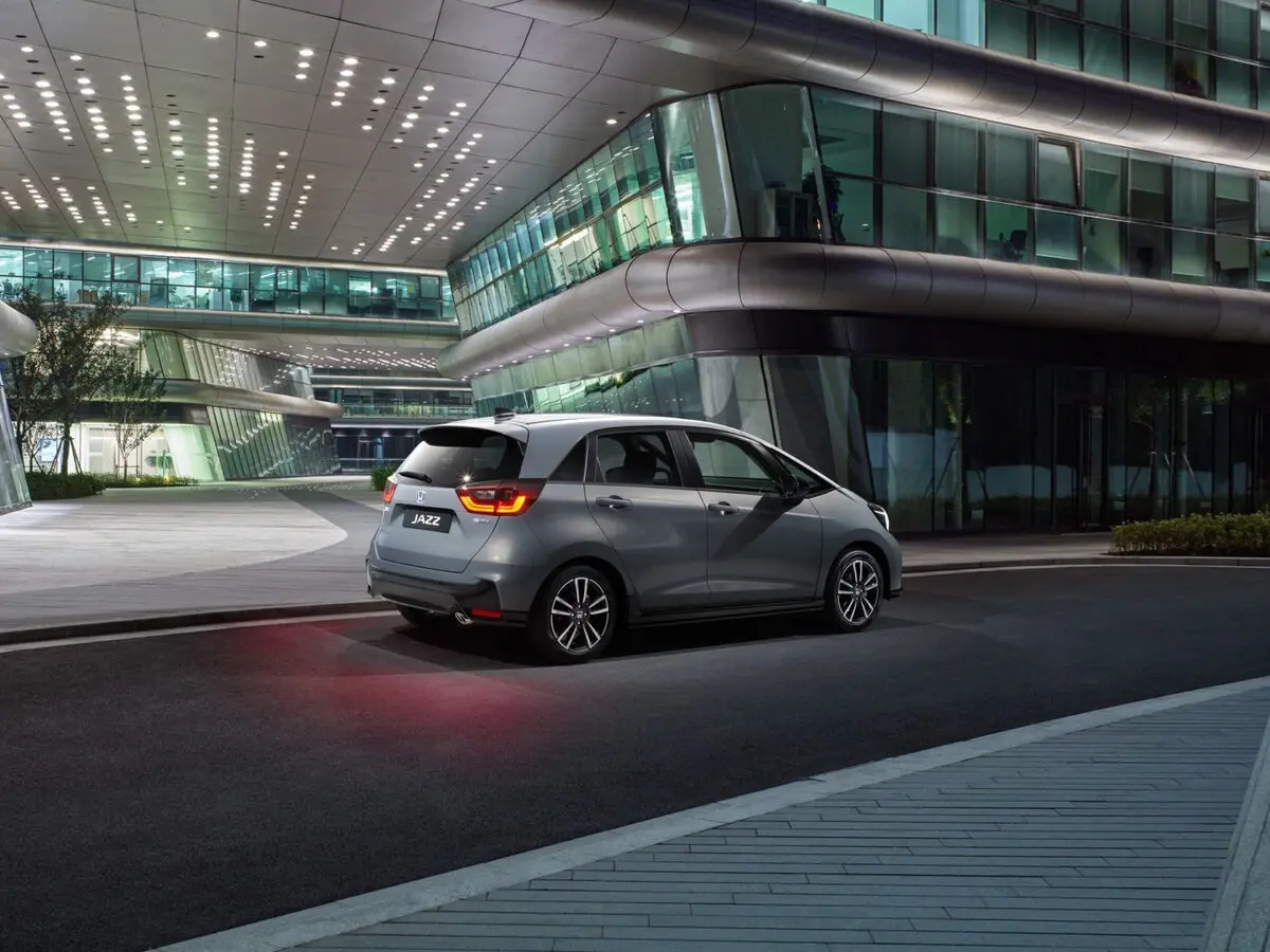 Honda Jazz IV Рестайлинг Хэтчбек 5 дв. — фото 4