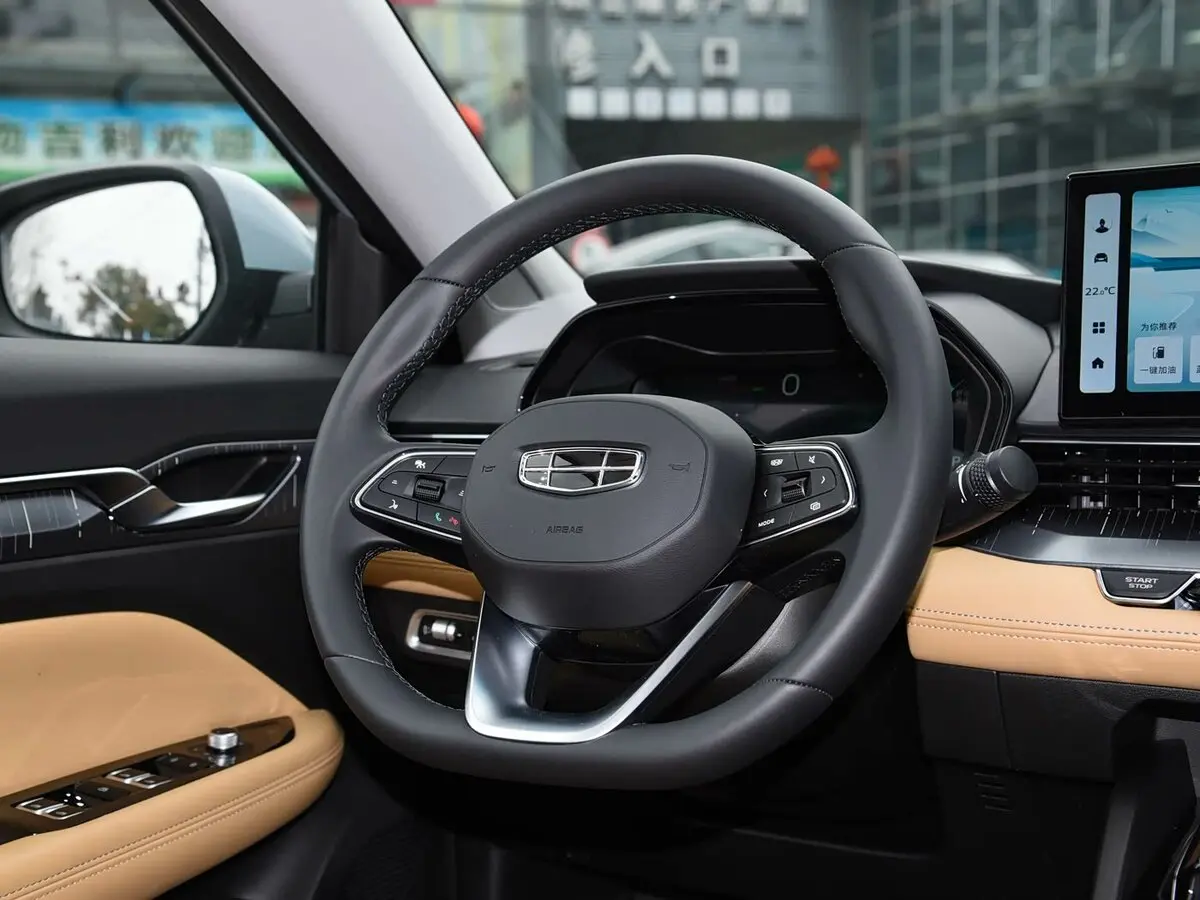 Geely Emgrand L I Рестайлинг Седан — сүрөт 5
