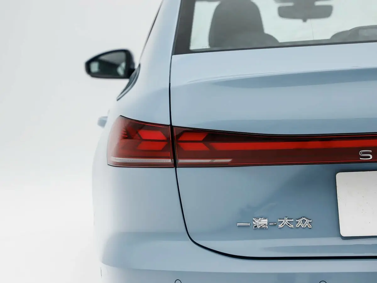 Volkswagen Sagitar IV Седан S — сүрөт 17