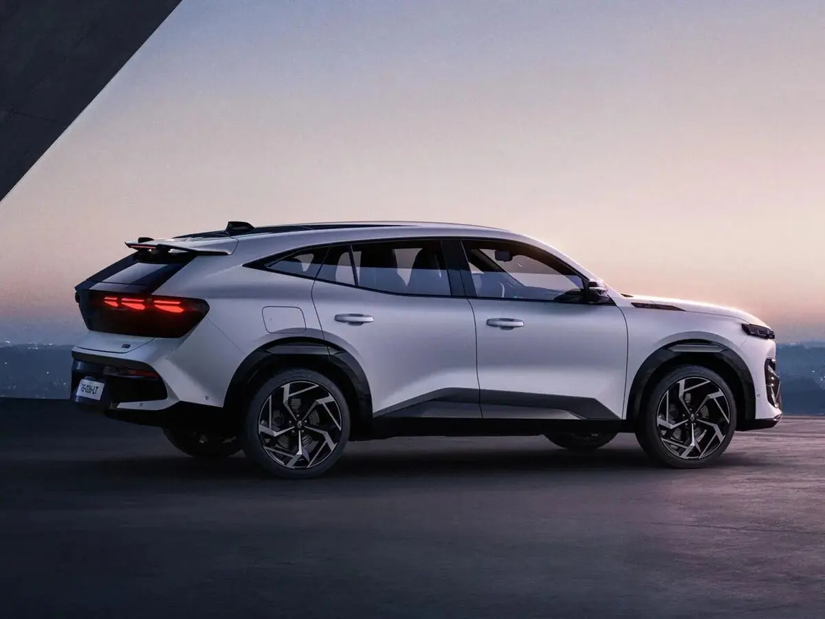 Renault Filante 2026 – н.в. Внедорожник 5 дв. — сүрөт 2
