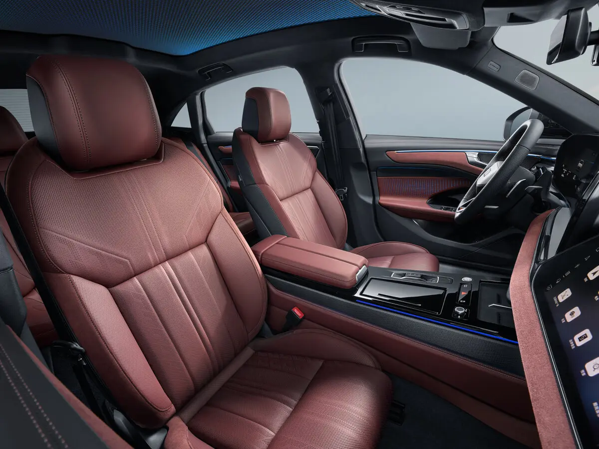 Audi A6 VI (C9) Седан L — сүрөт 6