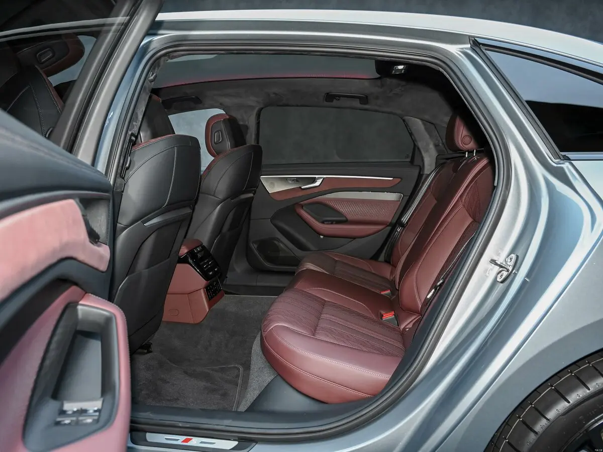 Audi A6 VI (C9) Седан L — сүрөт 9