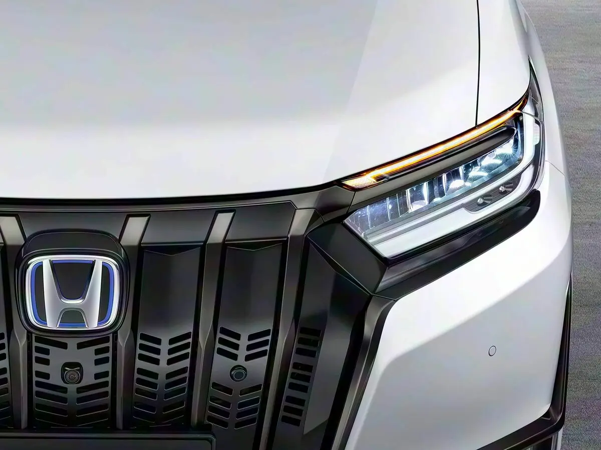 Honda Elysion II Рестайлинг 3 Минивэн — фото 8