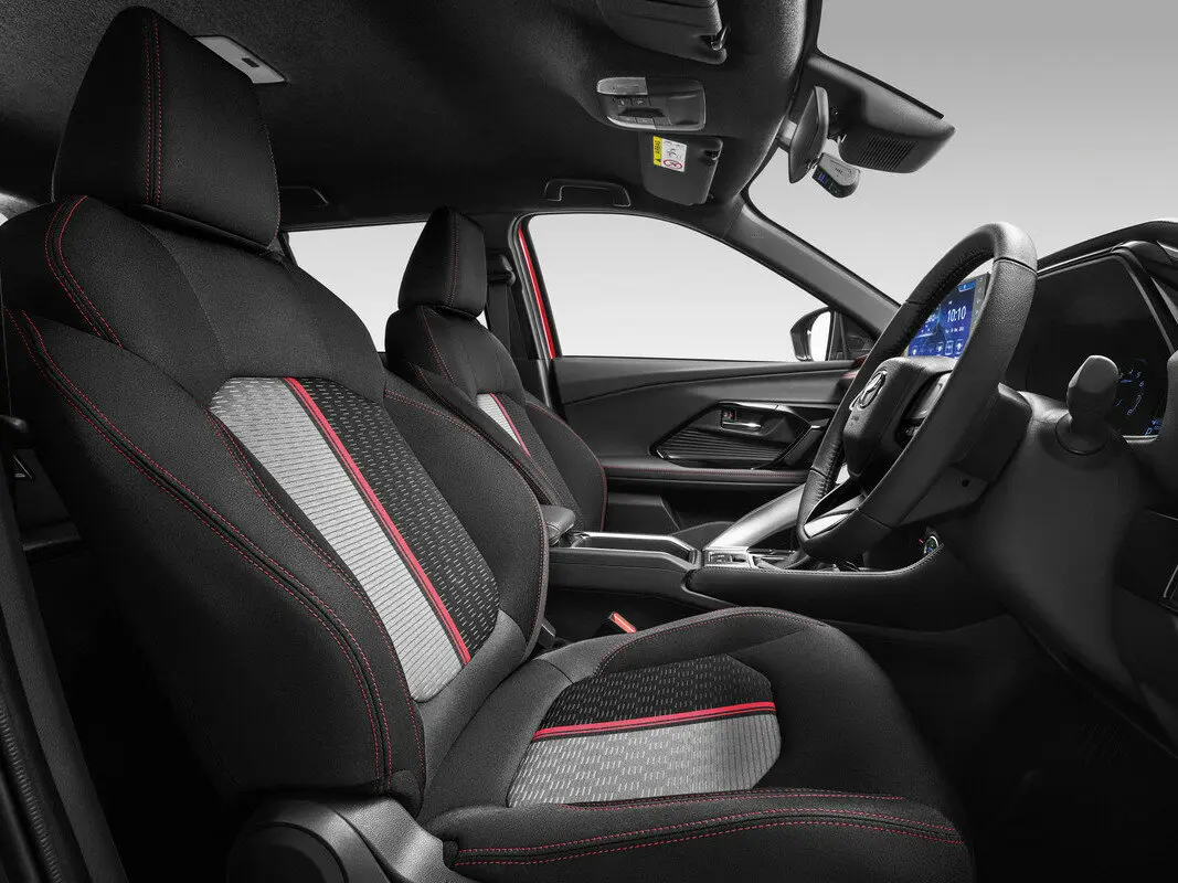 Perodua Traz 2025 – н.в. Внедорожник 5 дв. — сүрөт 6
