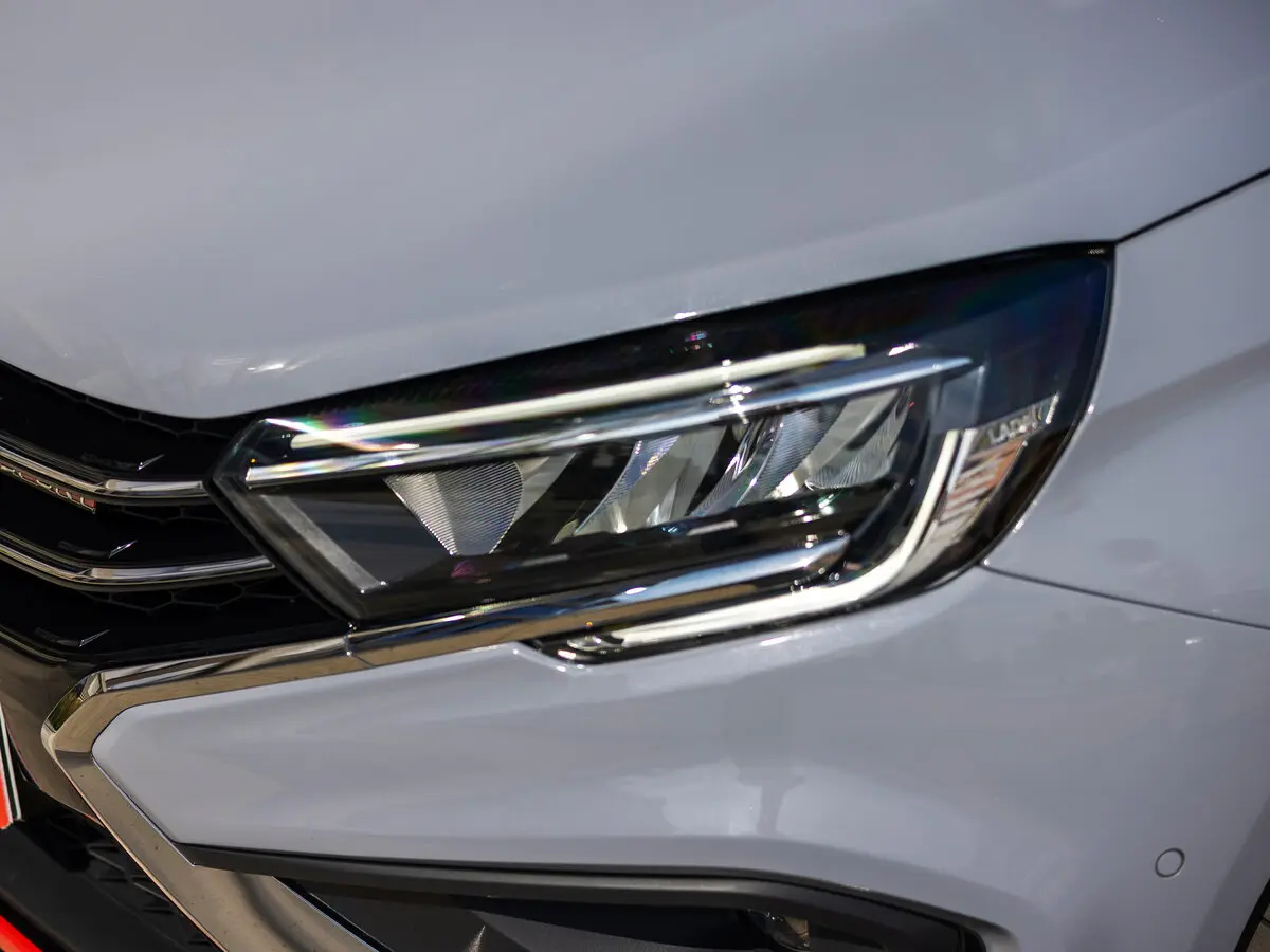 Lada (ВАЗ) Vesta I Рестайлинг (NG) Седан Sport — сүрөт 32
