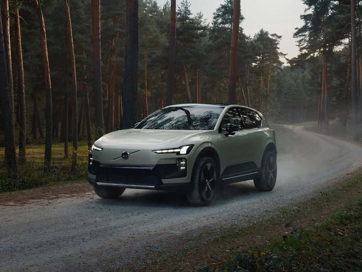 Volvo EX60 2026 – н.в. Внедорожник 5 дв. Cross Country