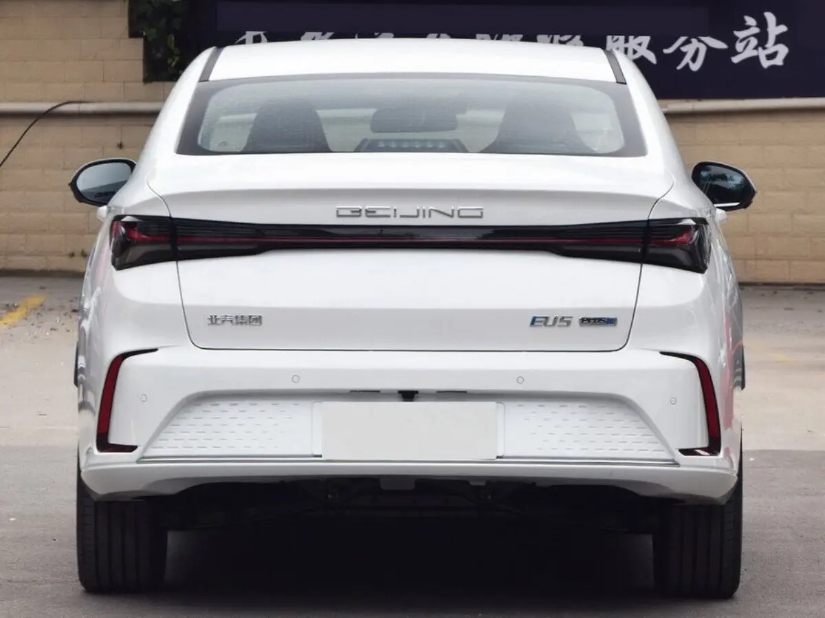 BAIC EU5 Plus I Седан — сүрөт 3