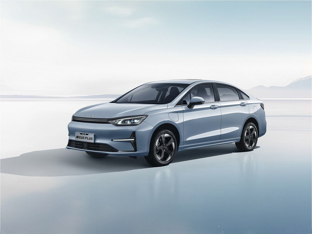 BAIC EU5 Plus I Рестайлинг Седан — фото 2
