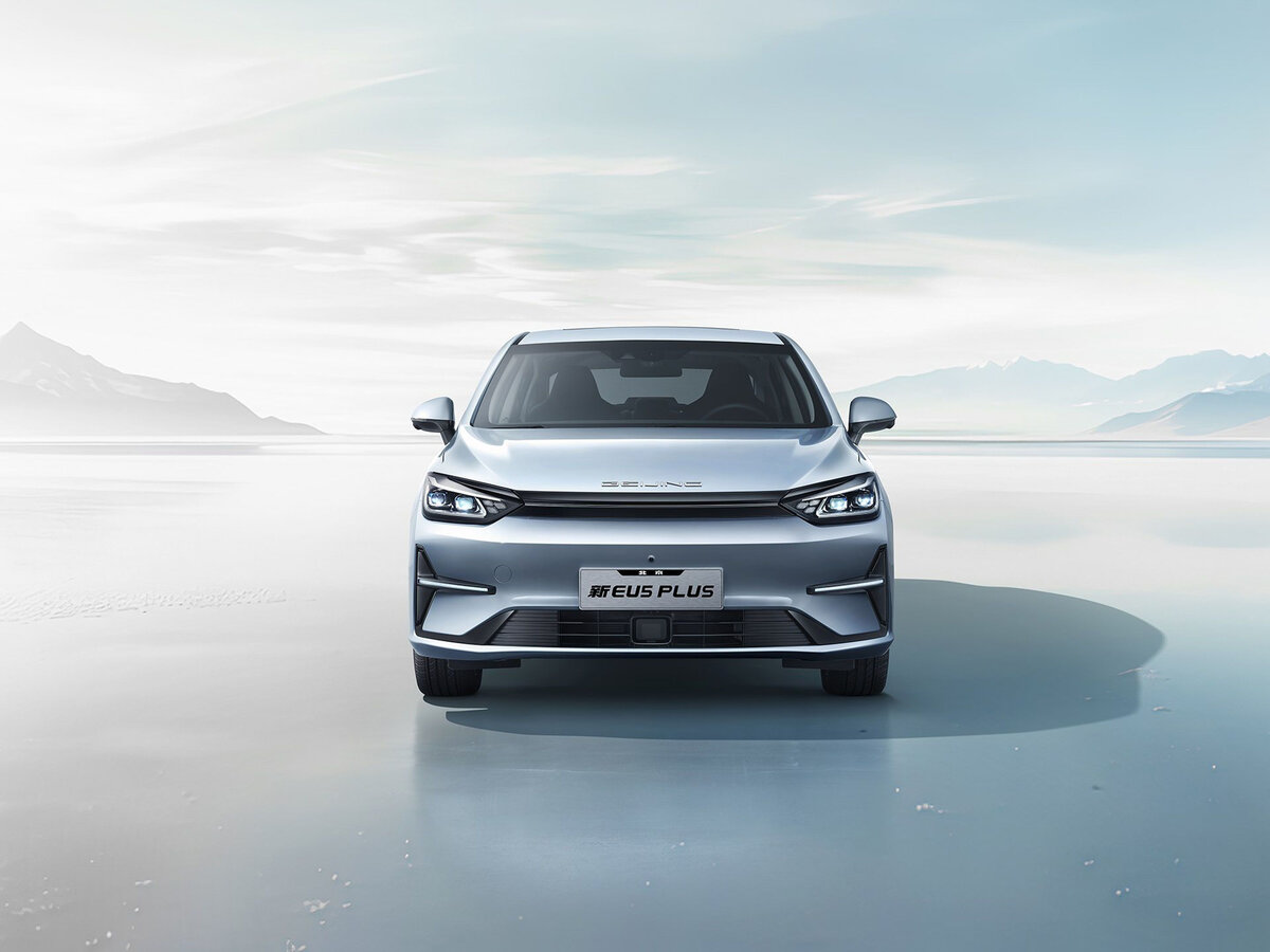 BAIC EU5 Plus I Рестайлинг Седан — фото 4