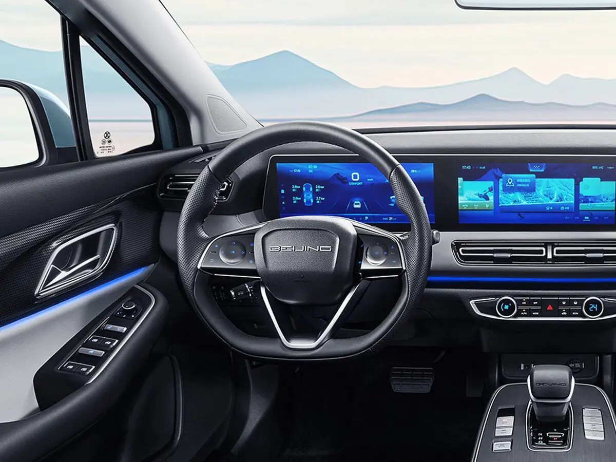 BAIC EU5 Plus I Рестайлинг Седан — 照片 9
