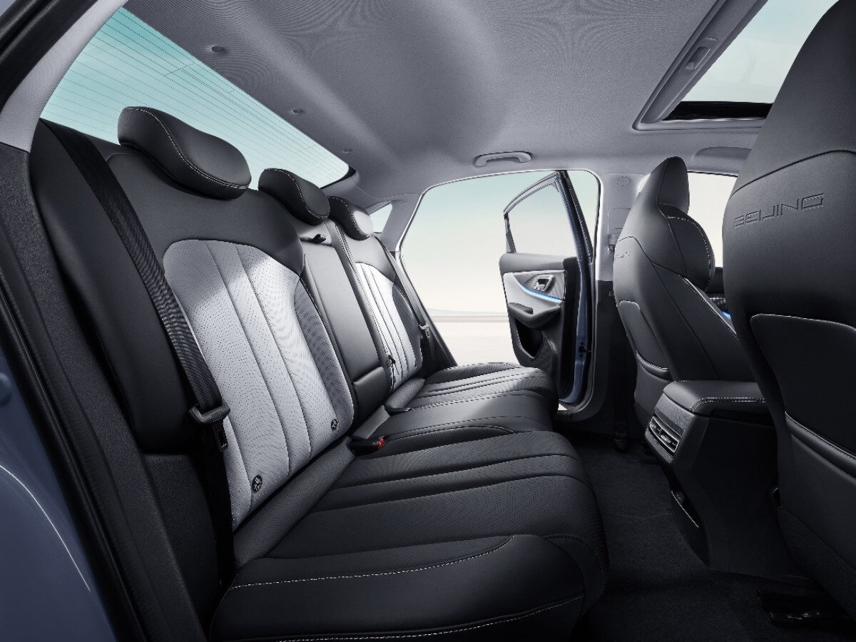 BAIC EU5 Plus I Рестайлинг Седан — фото 11