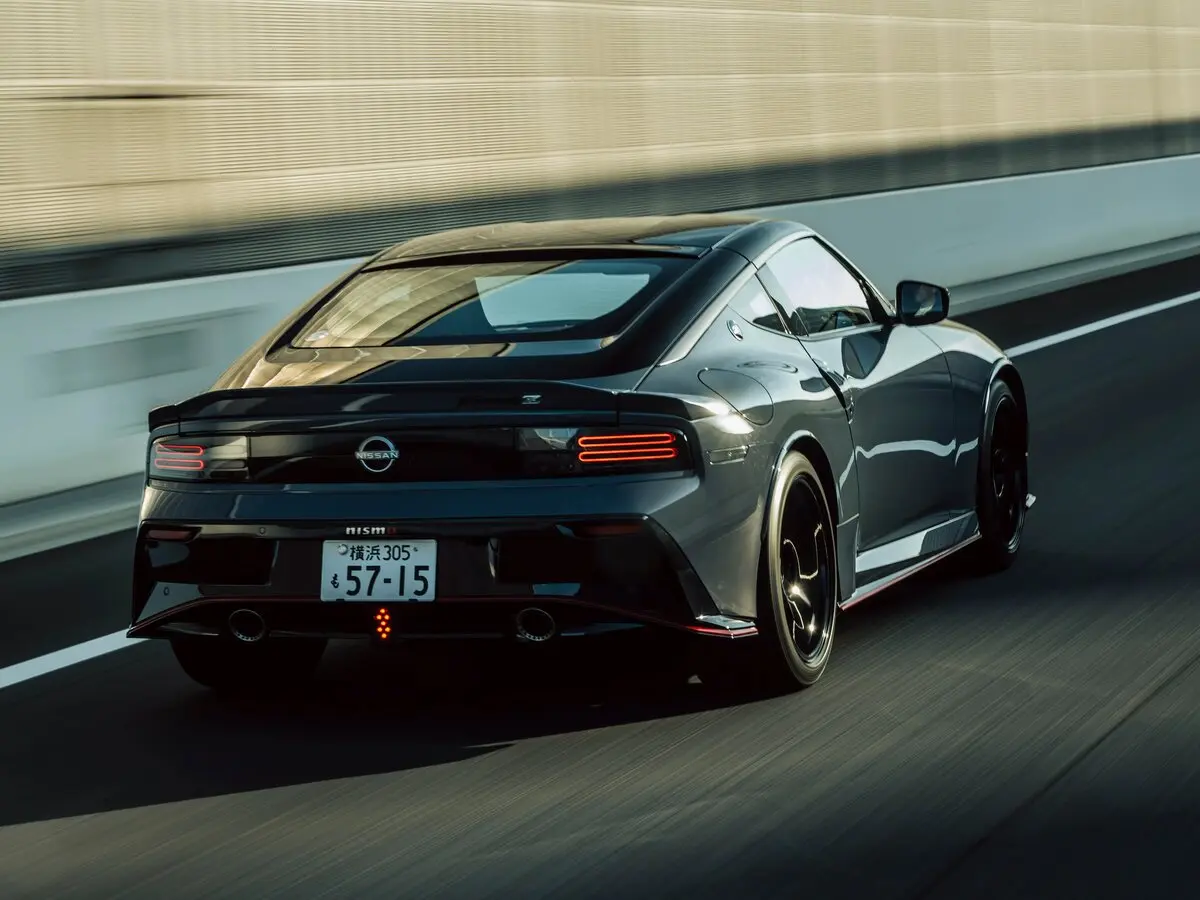 Nissan Fairlady Z VII (RZ34) Купе Nismo — 照片 3