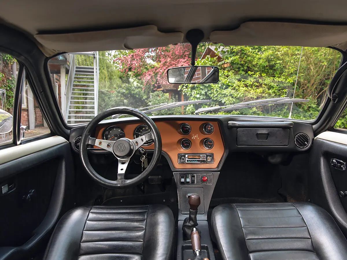 Volkswagen SP-2 1972 – 1976 Купе — photo 4