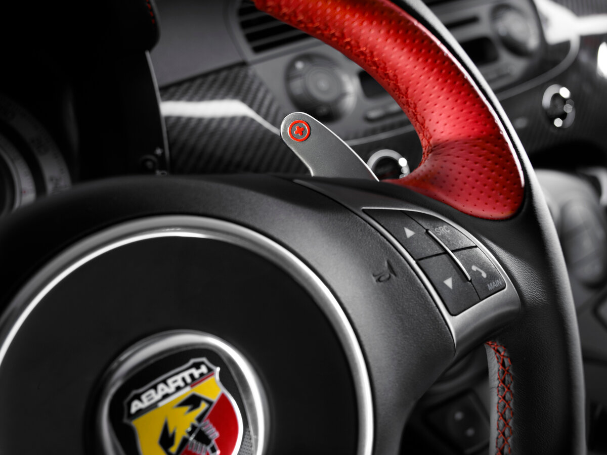 Abarth 695 I Хэтчбек 3 дв. — фото 9