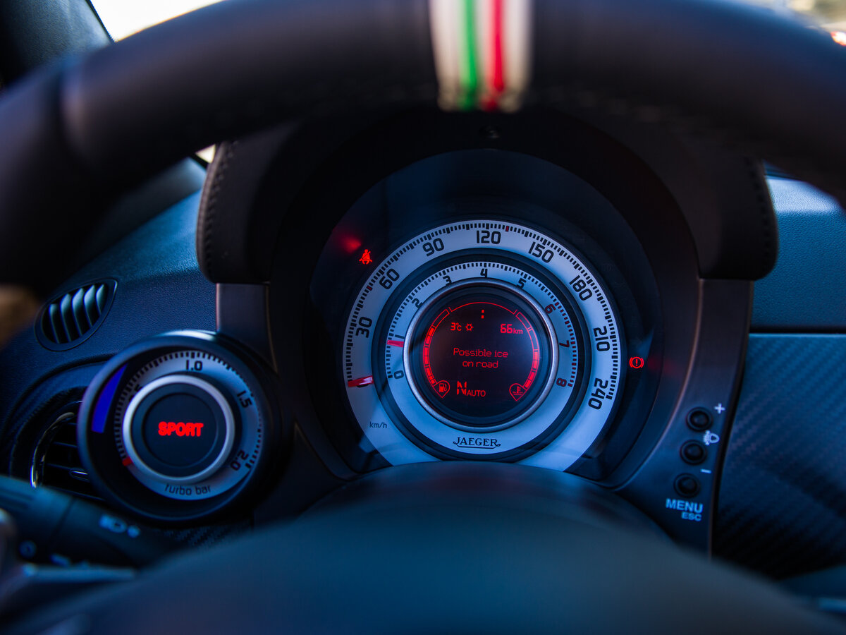 Abarth 695 I Кабриолет — фото 9