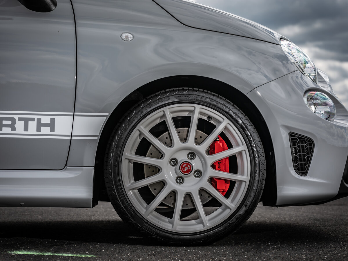 Abarth 695 I Рестайлинг Кабриолет — фото 16