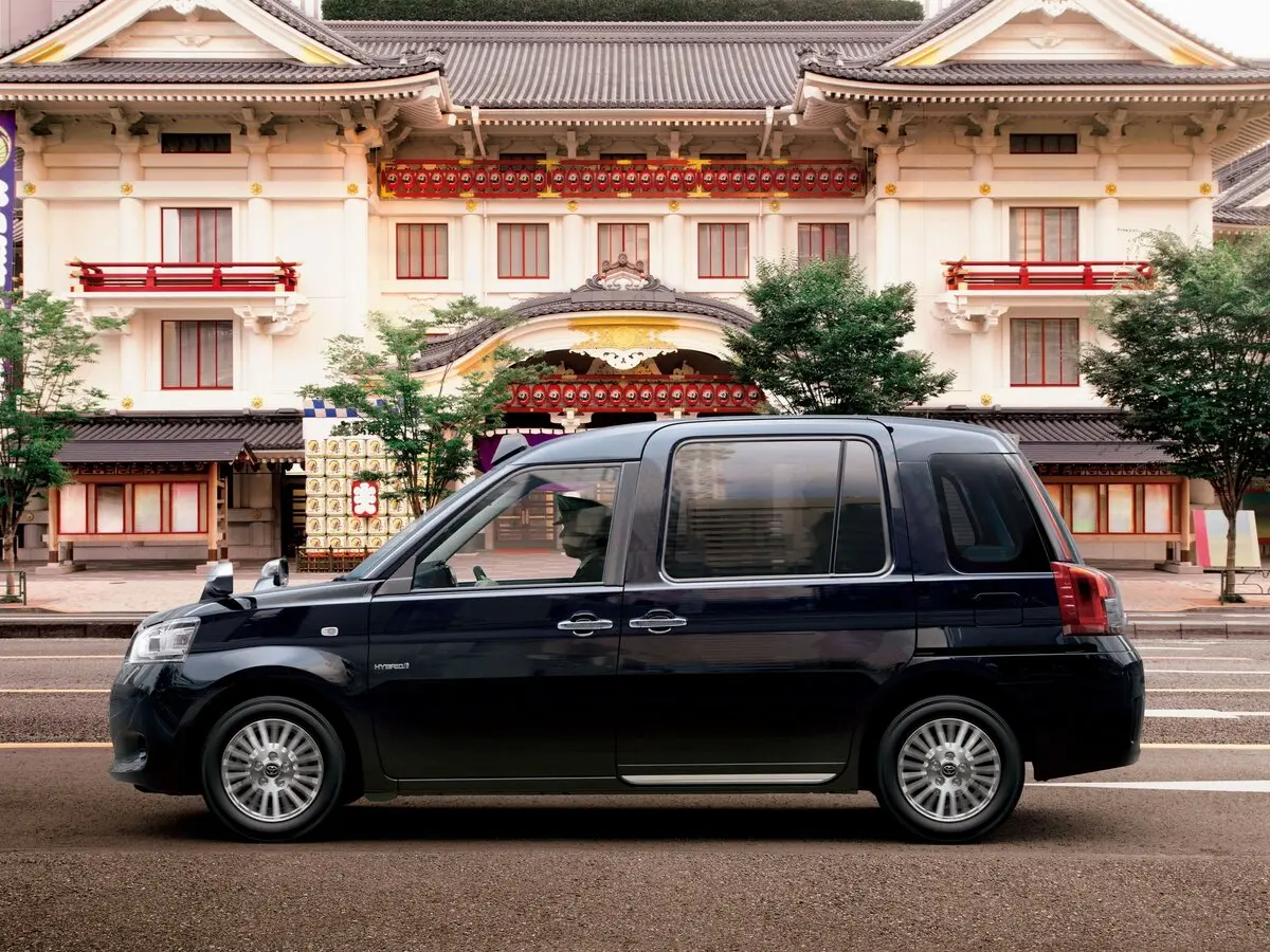 Toyota JPN Taxi 2017 – н.в. Микровэн — сүрөт 3