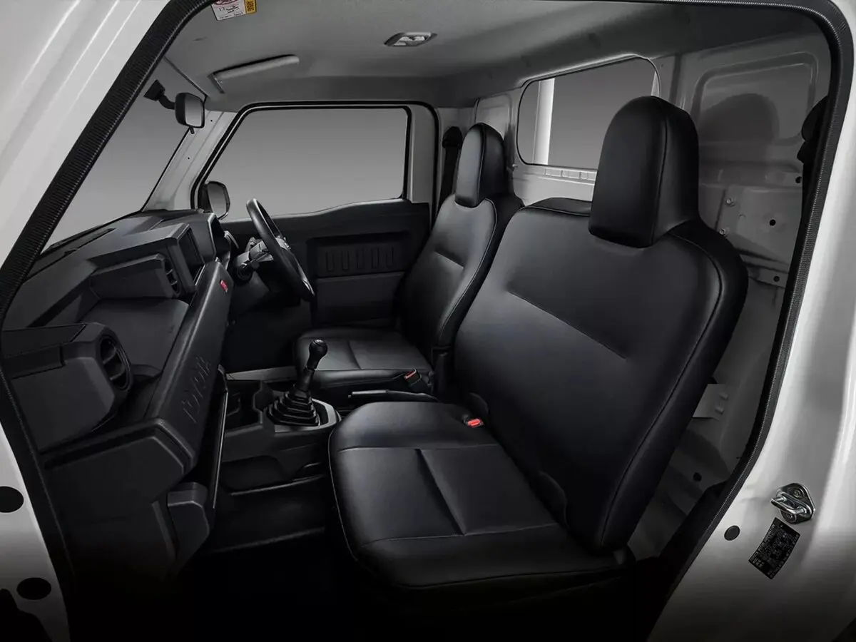 Toyota Hilux Champ 2023 – н.в. Пикап Одинарная кабина — фото 5