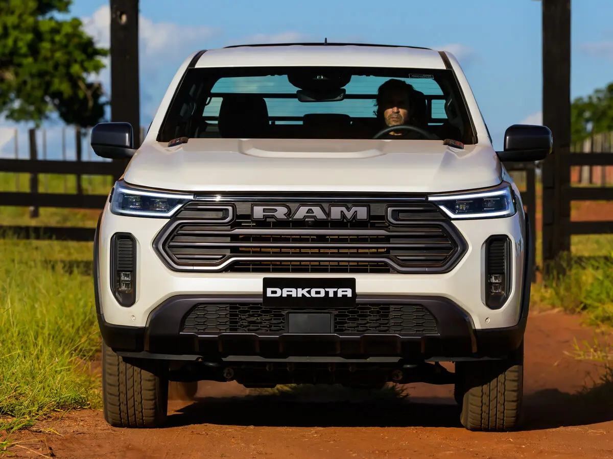 Ram Dakota 2025 – н.в. Пикап Двойная кабина — сүрөт 3