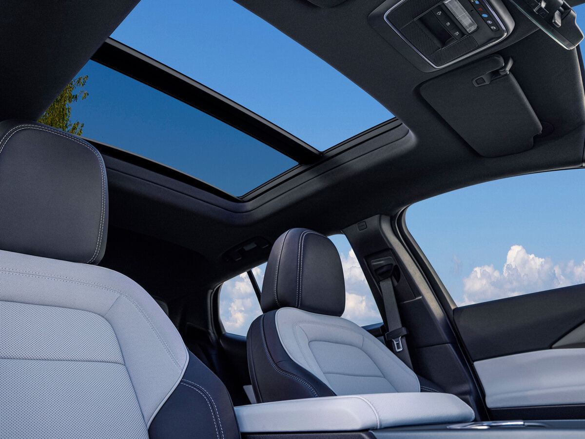 Chevrolet Equinox EV 2024 – н.в. Внедорожник 5 дв.
