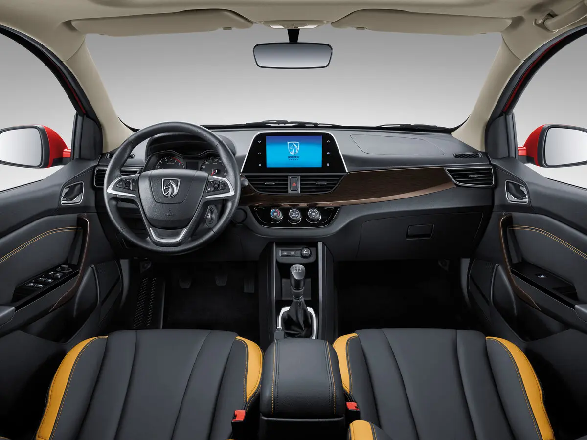 Baojun 310 I Хэтчбек 5 дв. — 照片 6