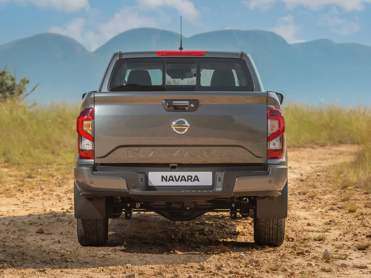 Nissan Navara (Frontier) IV (D23) Рестайлинг Пикап Двойная кабина Double Cab — сүрөт 4