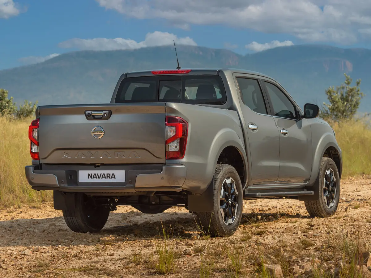 Nissan Navara (Frontier) IV (D23) Рестайлинг Пикап Двойная кабина Double Cab — сүрөт 5