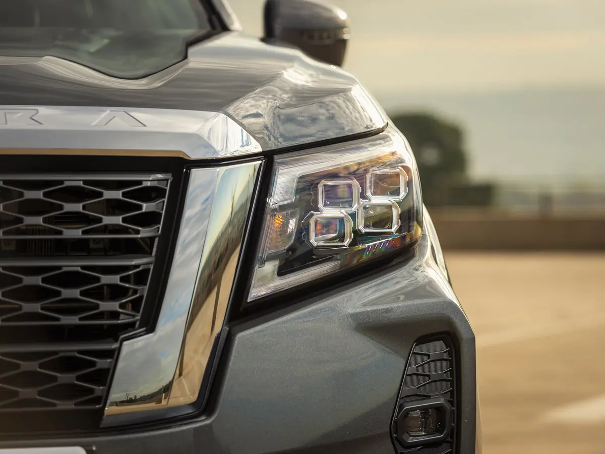 Nissan Navara (Frontier) IV (D23) Рестайлинг Пикап Двойная кабина Double Cab — сүрөт 9