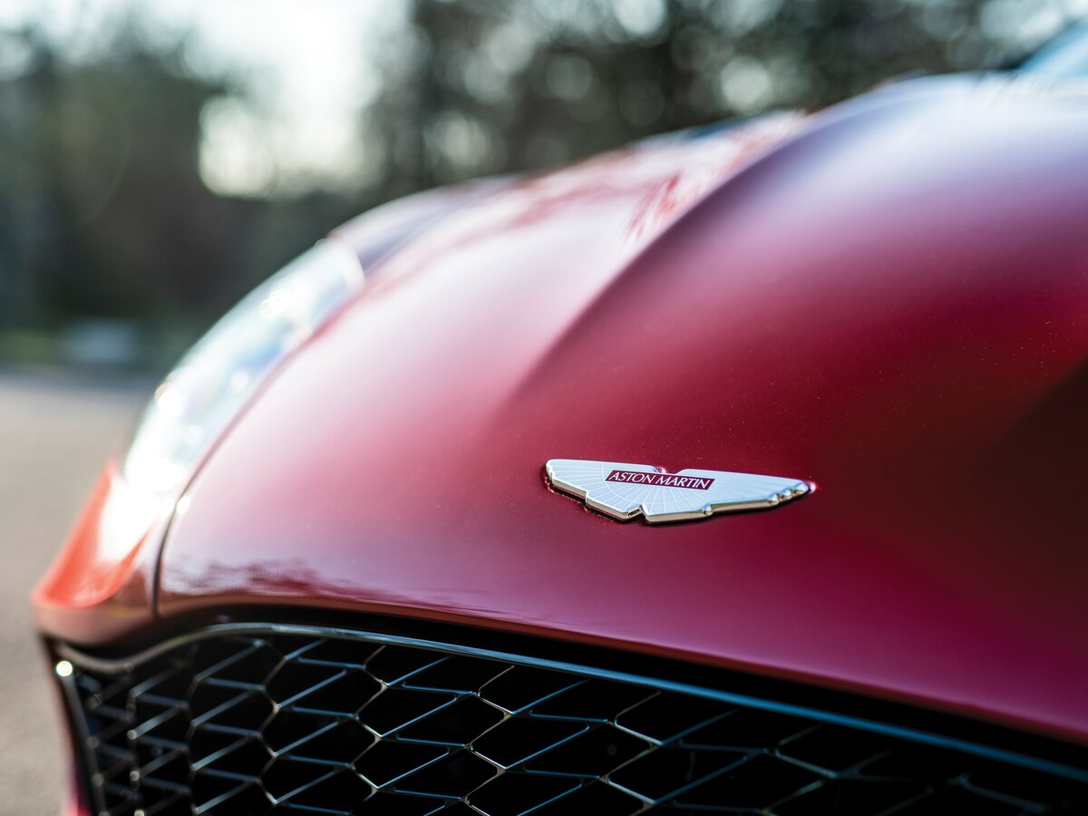 Aston Martin Vanquish Zagato II Хэтчбек 3 дв. Shooting Brake — фото 13