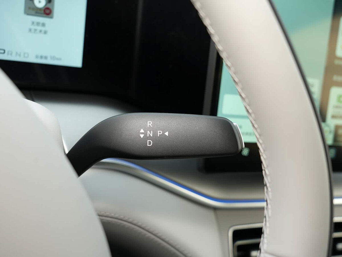 BYD Song Ultra 2026 – н.в. Внедорожник 5 дв. EV