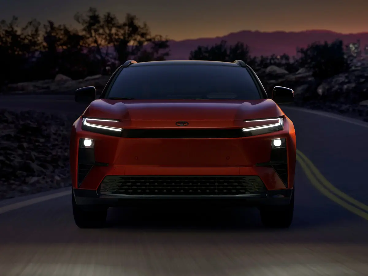 Toyota C-HR II (NA Market) Внедорожник 5 дв. — сүрөт 2