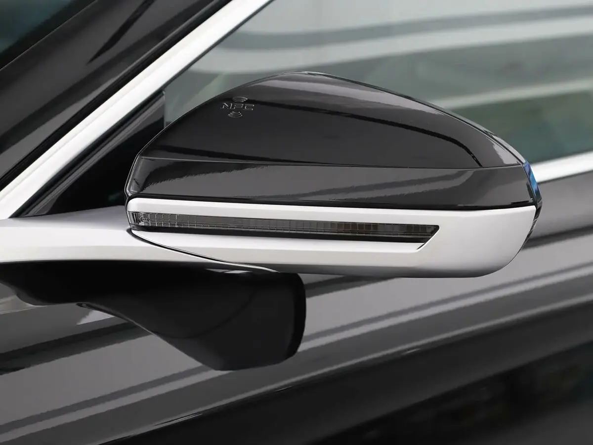 BYD E9 I Рестайлинг Седан — photo 8