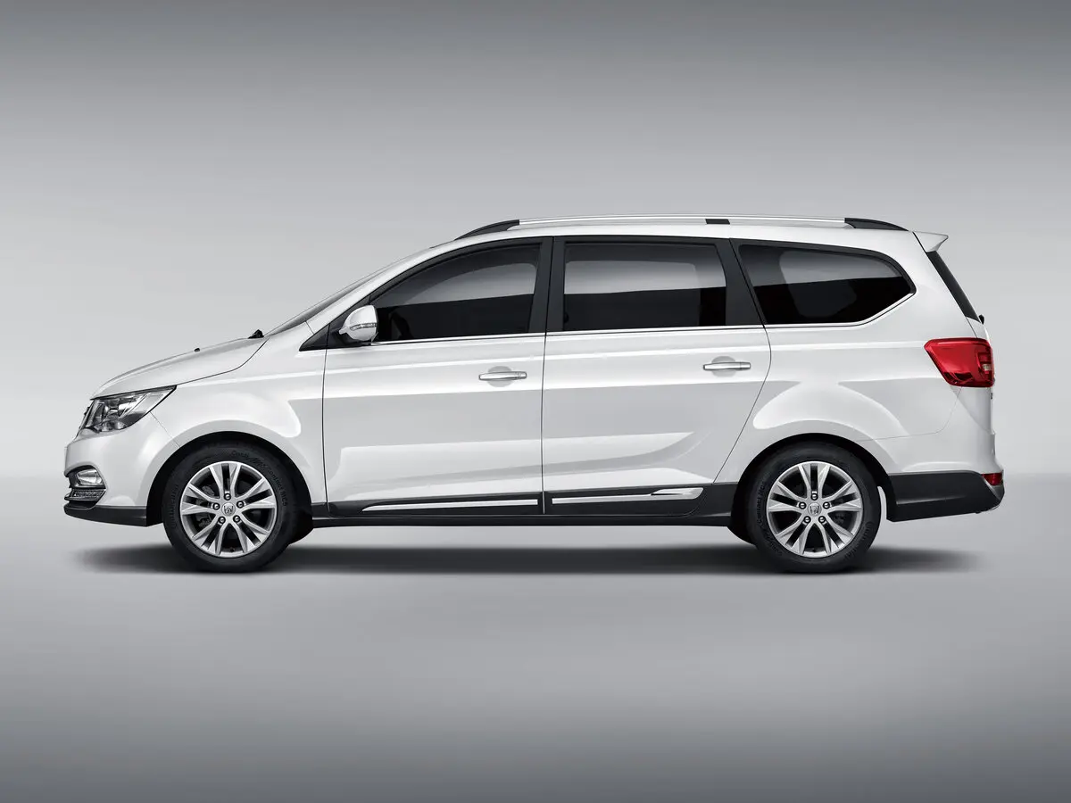 Baojun 730 I Рестайлинг Минивэн — 照片 2