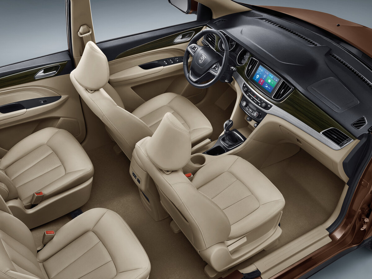 Baojun 730 I Рестайлинг Минивэн