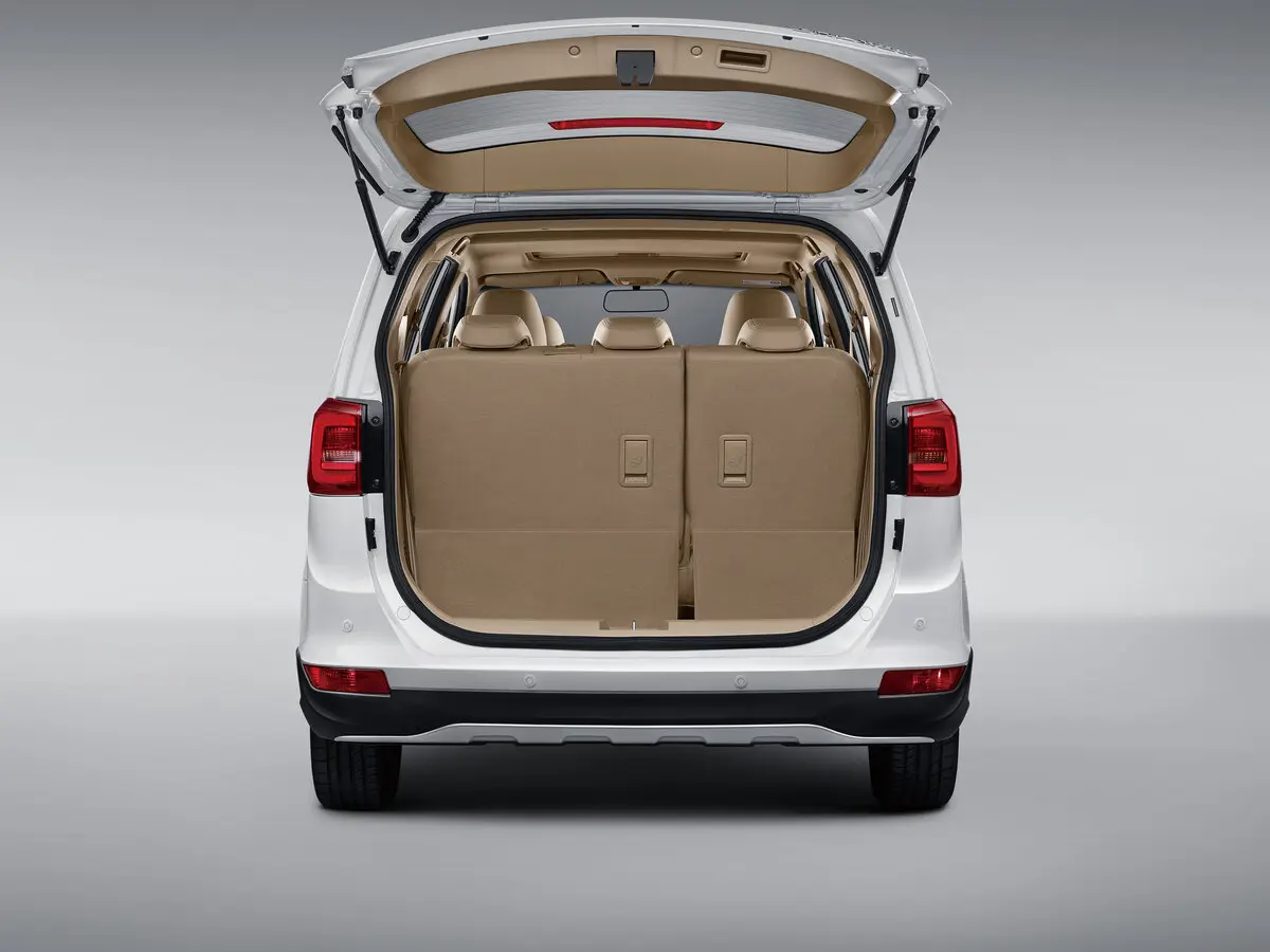 Baojun 730 I Рестайлинг Минивэн — 照片 13