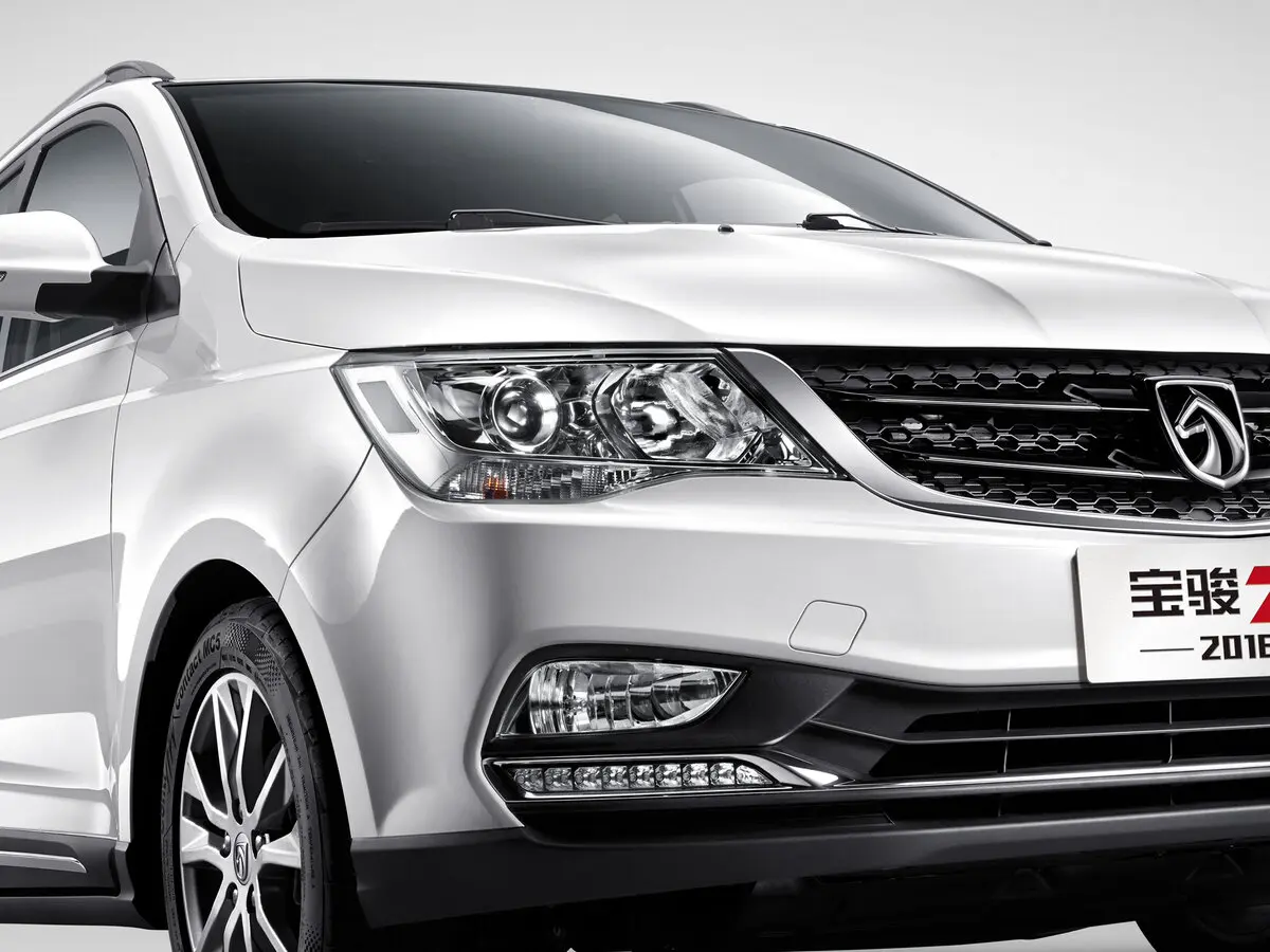 Baojun 730 I Рестайлинг Минивэн — 照片 14