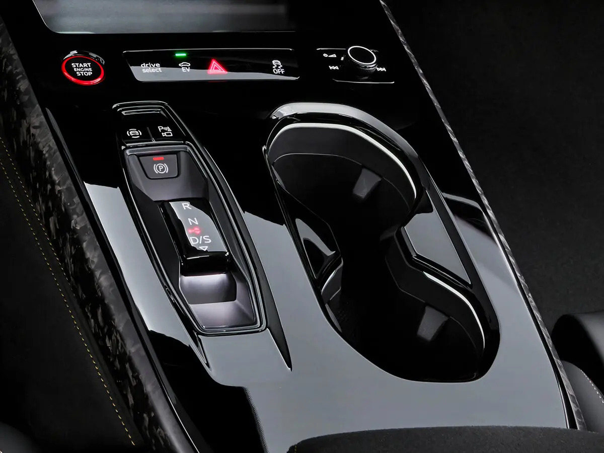 Audi RS 5 III (B10) Лифтбек — сүрөт 11