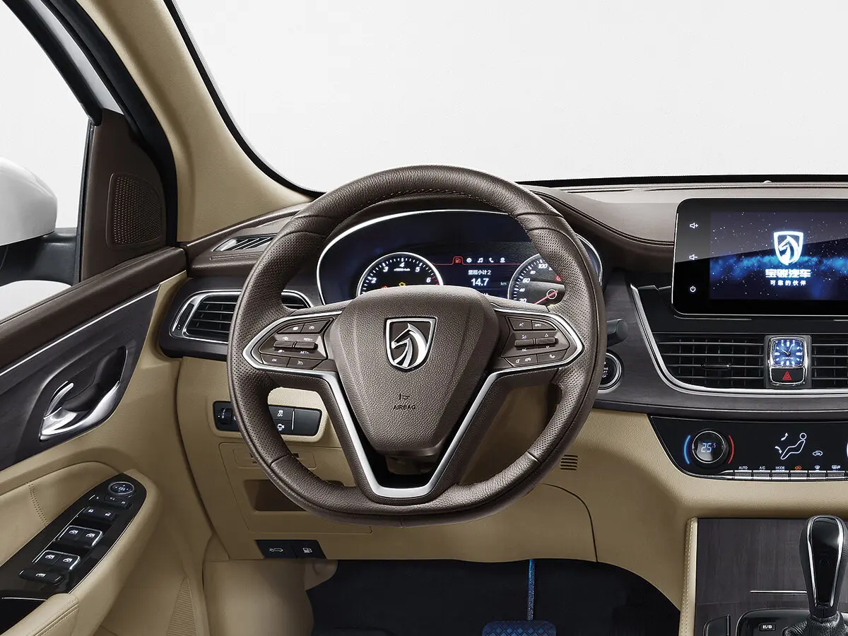 Baojun 730 II Минивэн — 照片 6