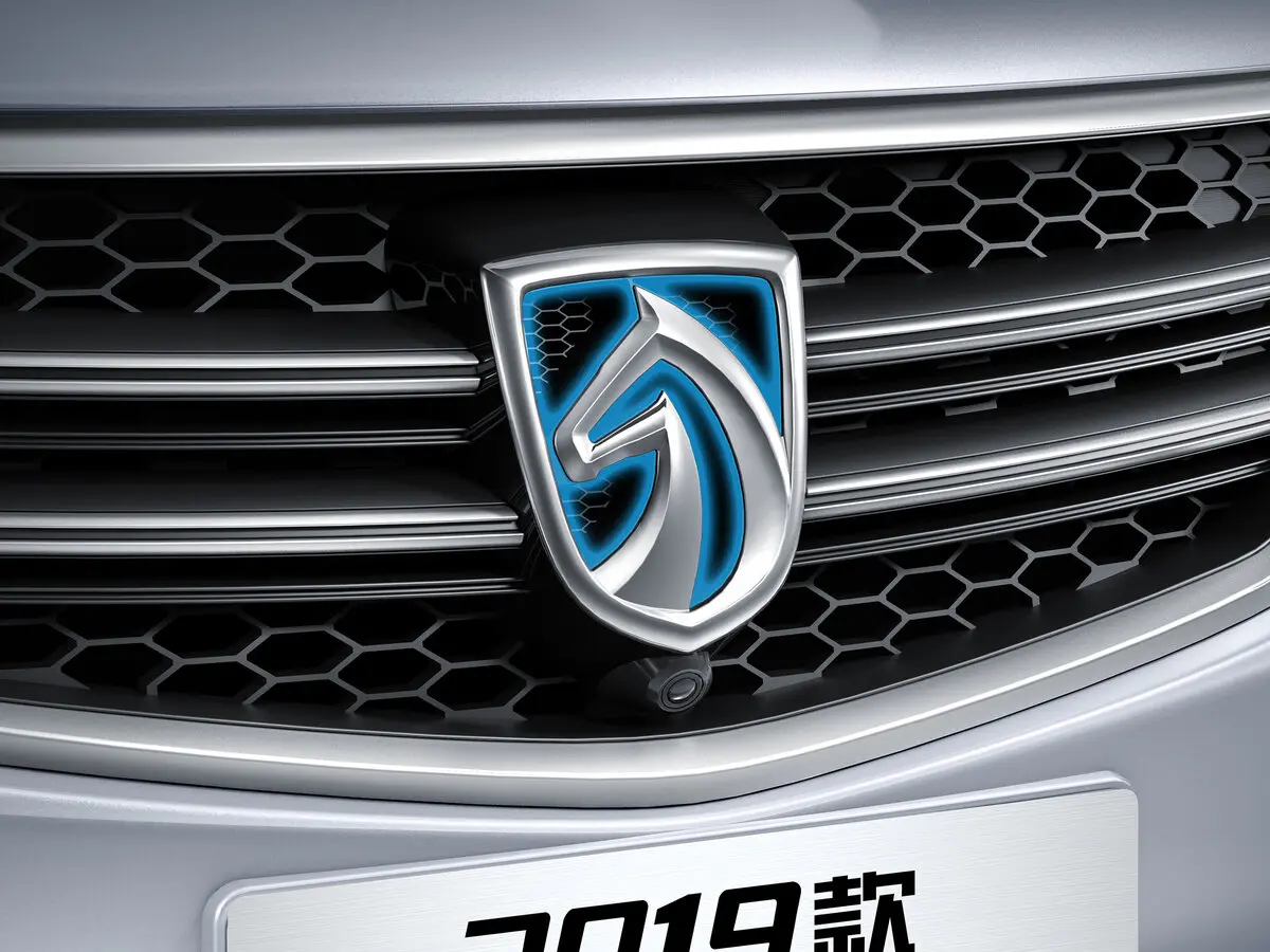 Baojun 730 II Рестайлинг Минивэн — 照片 8