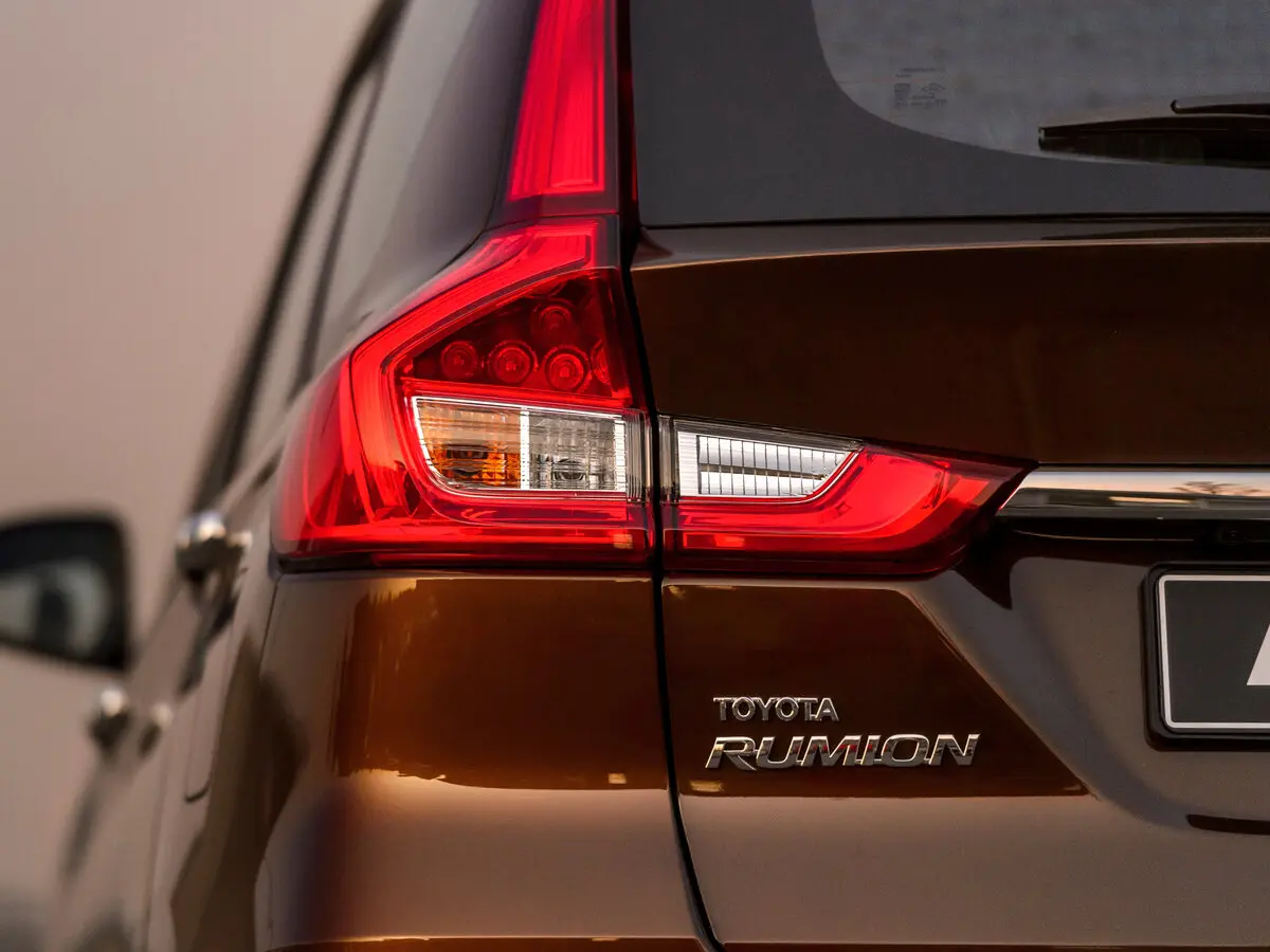 Toyota Rumion I Рестайлинг Компактвэн — фото 9