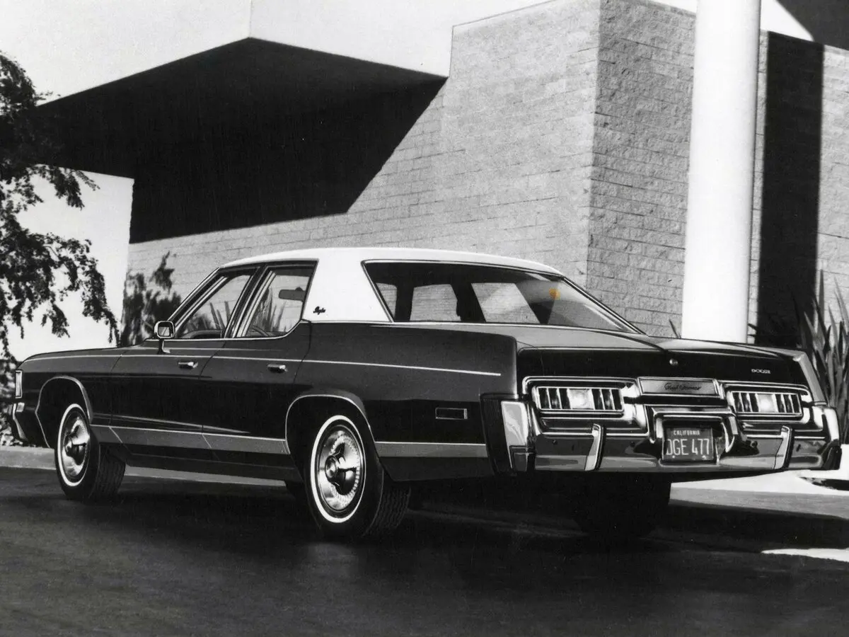 Dodge Monaco IV Седан — сүрөт 2