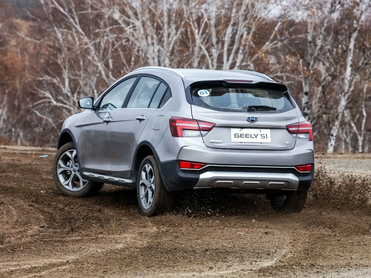 Geely Vision S1 I Хэтчбек 5 дв. — сүрөт 5