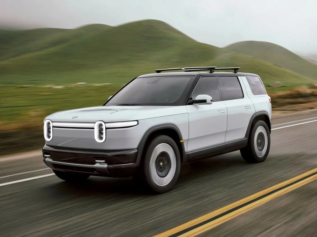 Rivian R2 2026 – н.в.
