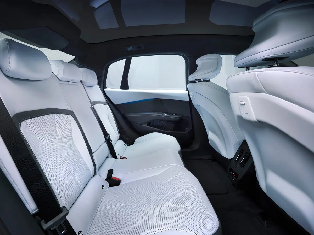 BMW i3 NA0 Седан — сүрөт 10