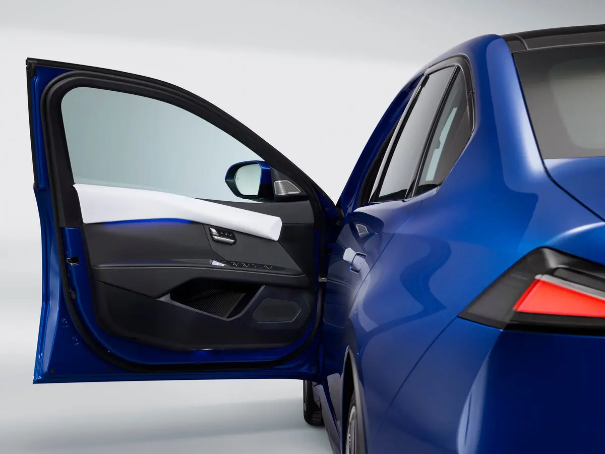 BMW i3 NA0 Седан — сүрөт 11