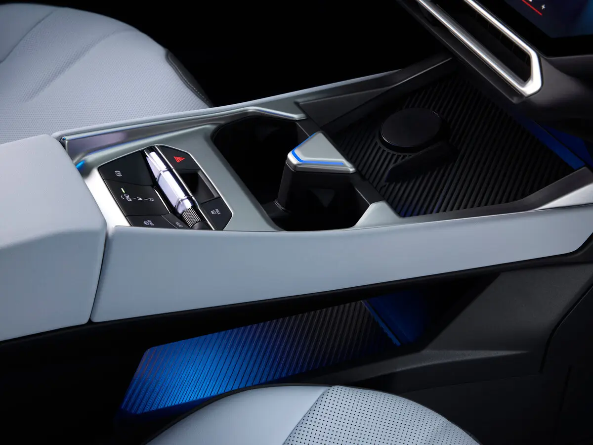 BMW i3 NA0 Седан — сүрөт 12